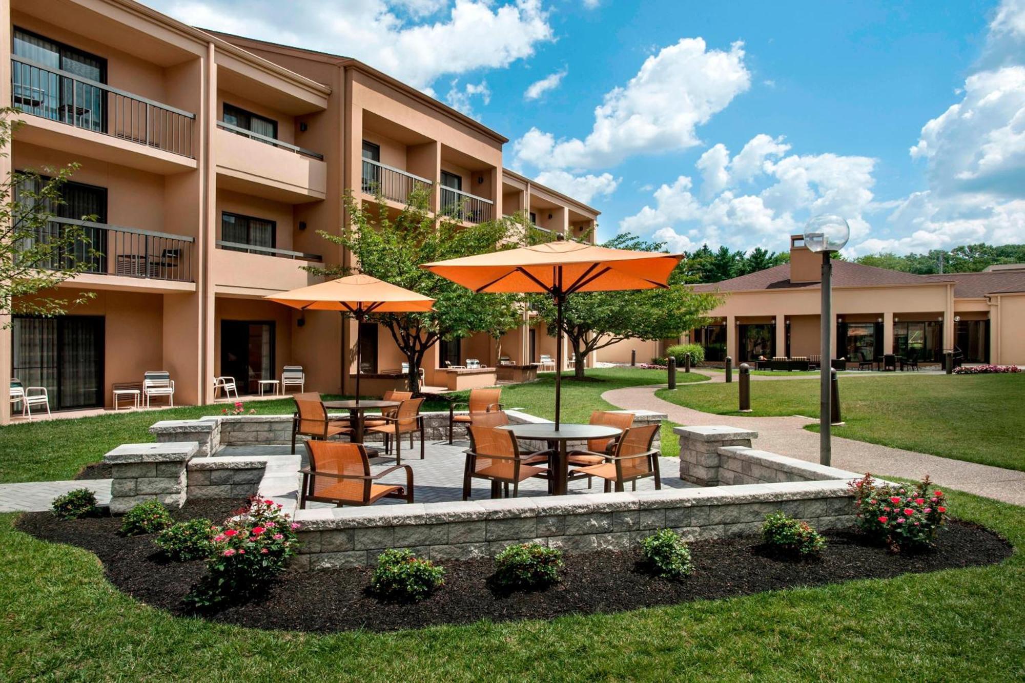 Courtyard Philadelphia Уиллоу-Гров Экстерьер фото